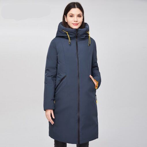 personne avec le Manteau long chauffant femme