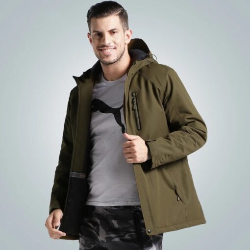 homme avec le Blouson chauffant marron pour homme