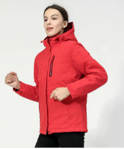 femme avec le Blouson chauffant rouge pour femme