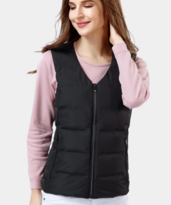 femme avec le Gilet noir chauffant